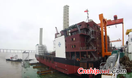 振华重工1000吨自升式风电安装船成功下水