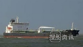 英国NAVIG8集团订造的两船进坞