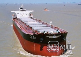 渤船重工2艘21万吨散货船同时下水