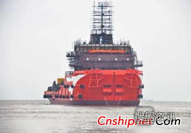 宏强重工70.5m海工支持船顺利下水