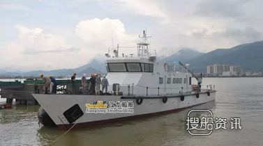 广东江龙100吨级钢铝渔政执法船下水
