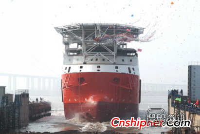 镇江船厂1艘85米维护工作船下水