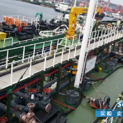 出售1000吨成品油船 出售1070吨成品油船