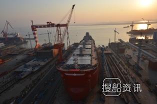 江苏韩通64000吨散货轮HT64-131下水