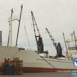 冷藏船 出售3346吨冷藏船