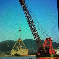 抓斗挖泥船出售 出售10m&#179;抓斗式挖泥船