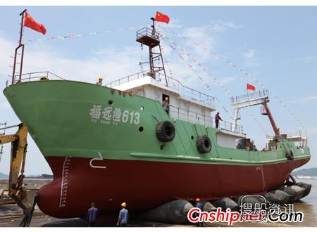 东红船业又一批远洋渔船顺利下水