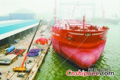 渤船重工交付20.3万吨散货船