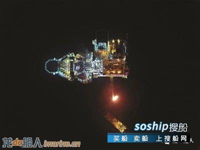钻井平台工人的日与夜