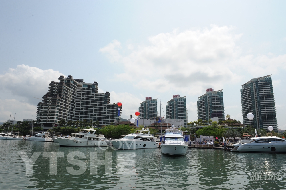 炙热读音 冬季游艇度假 北方地区持续冬眠南方炙热