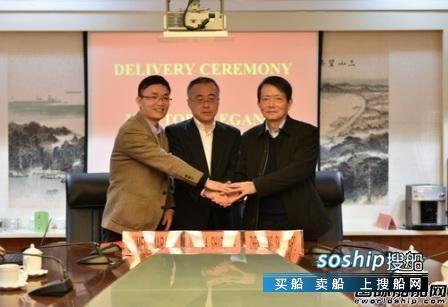 镇江船厂批量承建世界首型“海骆驼”全部交付