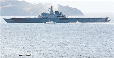 日本海上自卫队舰艇 日本自卫队舰艇撞击游艇