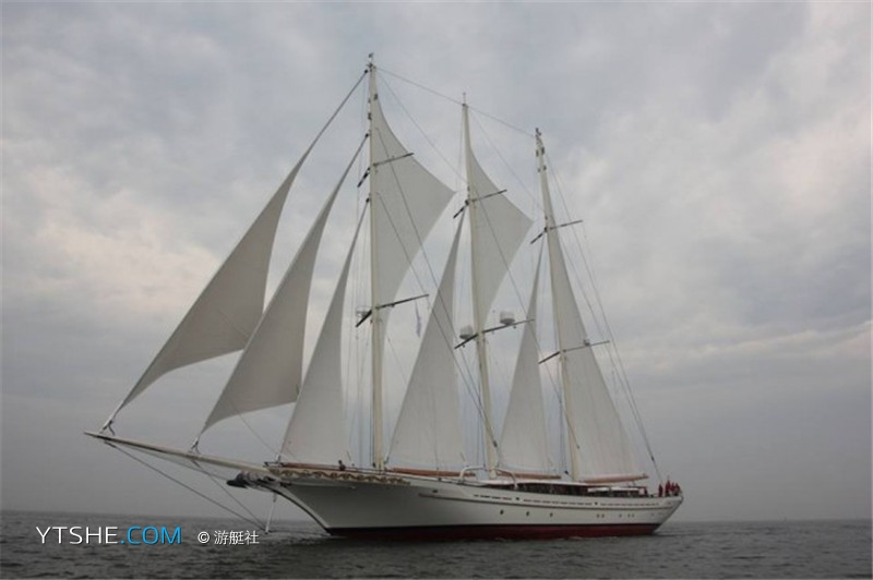 奔驰S 63.5米巨型帆船Mikhail S. Vorontsov震撼登场