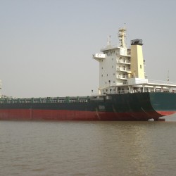 目前最大的集装箱船 出售713箱集装箱船