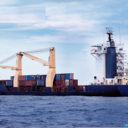 目前最大的集装箱船 出售408箱集装箱船