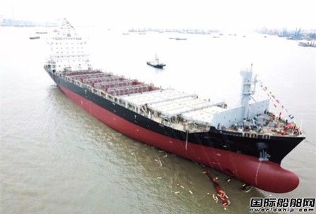 扬子江船业同日完成下水开工两节点