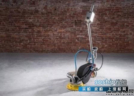 舟山中远海运重工气动式手推车除锈设备投入运营