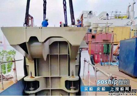 武船造最强铲斗式挖泥船钢桩定位系统进入船台安装阶段