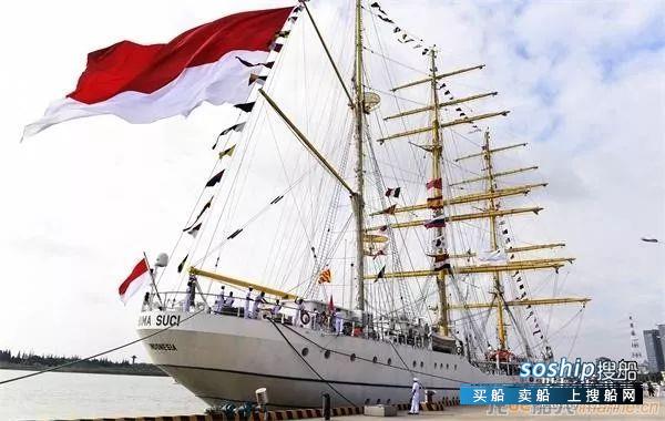 印尼海军“毕玛苏吉”号风帆训练舰访问上海