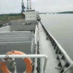 出售5100吨散货船