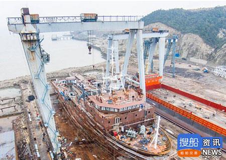 中国首艘万米级深渊科考母船“张謇”成型