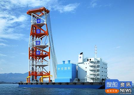 中国首艘深层搅拌船在津开建