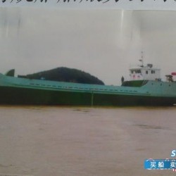 518吨供水船