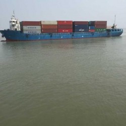 5700吨海进江集装箱船