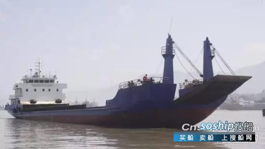 出售实载2000吨甲板驳船