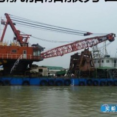 8立方抓斗式挖泥船图1