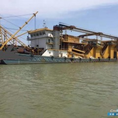 8400HP大型射流吸沙船图1