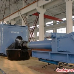 300HP甲板悬挂式全回转推进器