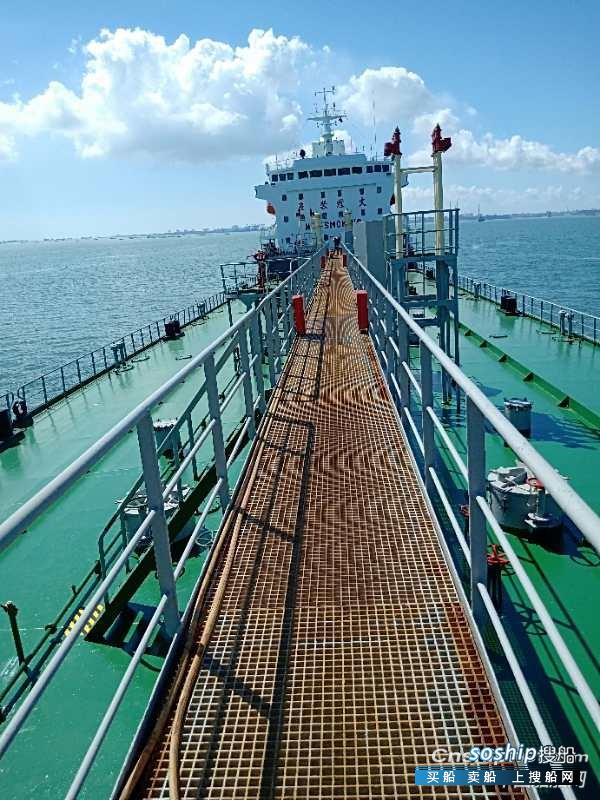 出售8800吨一级成品油船