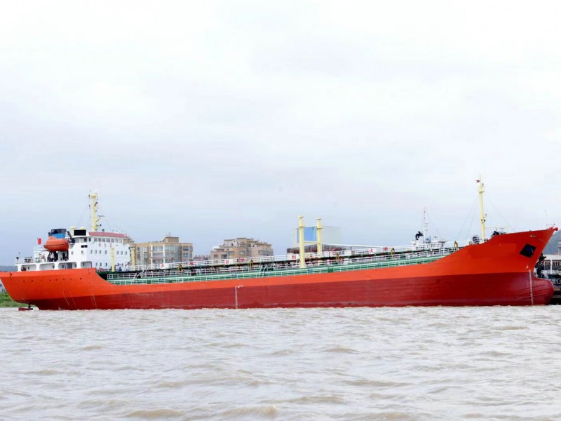售：2004年近海6600吨一级油船