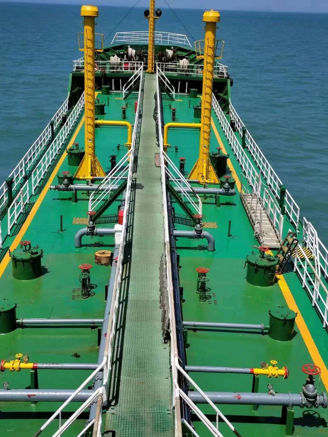 4500吨油船