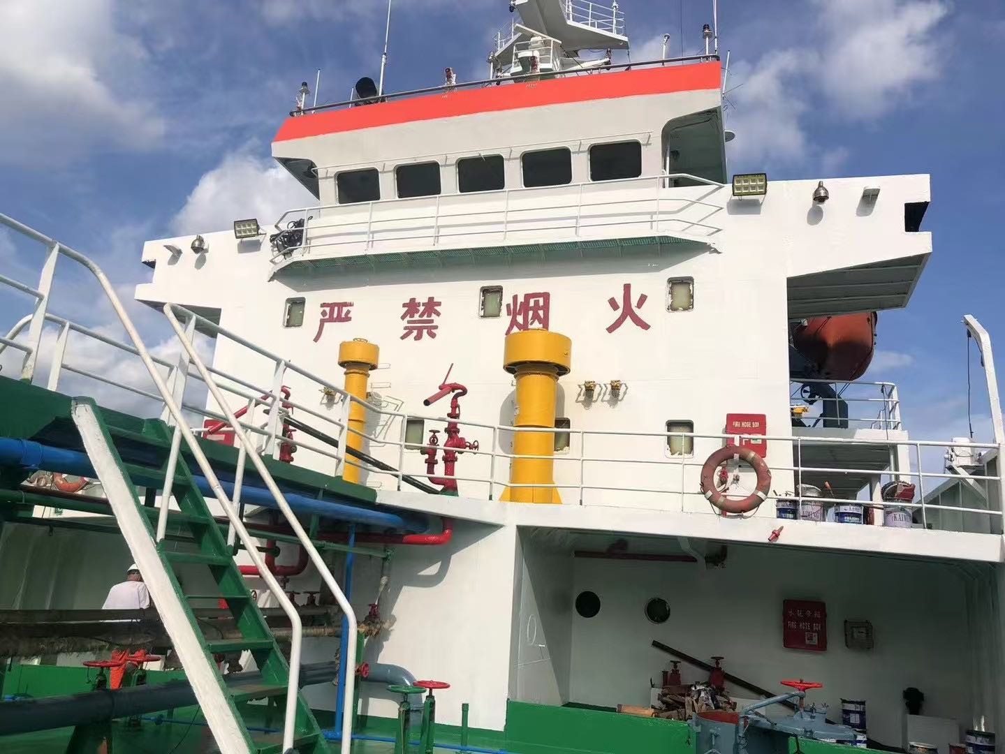 出售：3800吨油船（闪点&lt;60’C） 建造年份：2006年11月 Sale: 3800 ton oil tanker, made in China in November 2006. - 图片 2