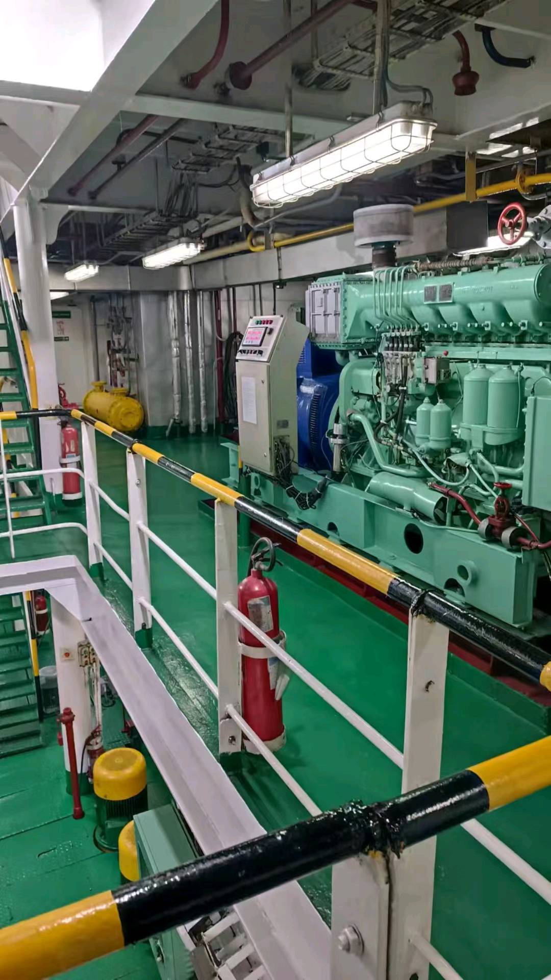 出售18000吨散货船Sale of 18000t bulk carrier