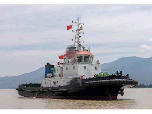 出售5000马力全回转拖轮Sell 5,000 hp full swivel图1