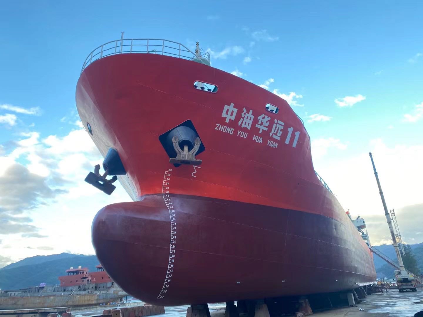 降价出售，目前报价700多万 刚刚上排花了一百多万做完大保养  06年3800吨双底双壳在航轻油船，带加温。船况非常漂亮。 国际贸易 - 图片 2