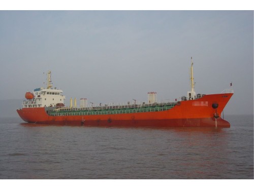 出售：3000吨化学品油船 建造年份：2008年 Sale: 3000 tons/chemical/oil tanker/2008 Made in China/CCS图1