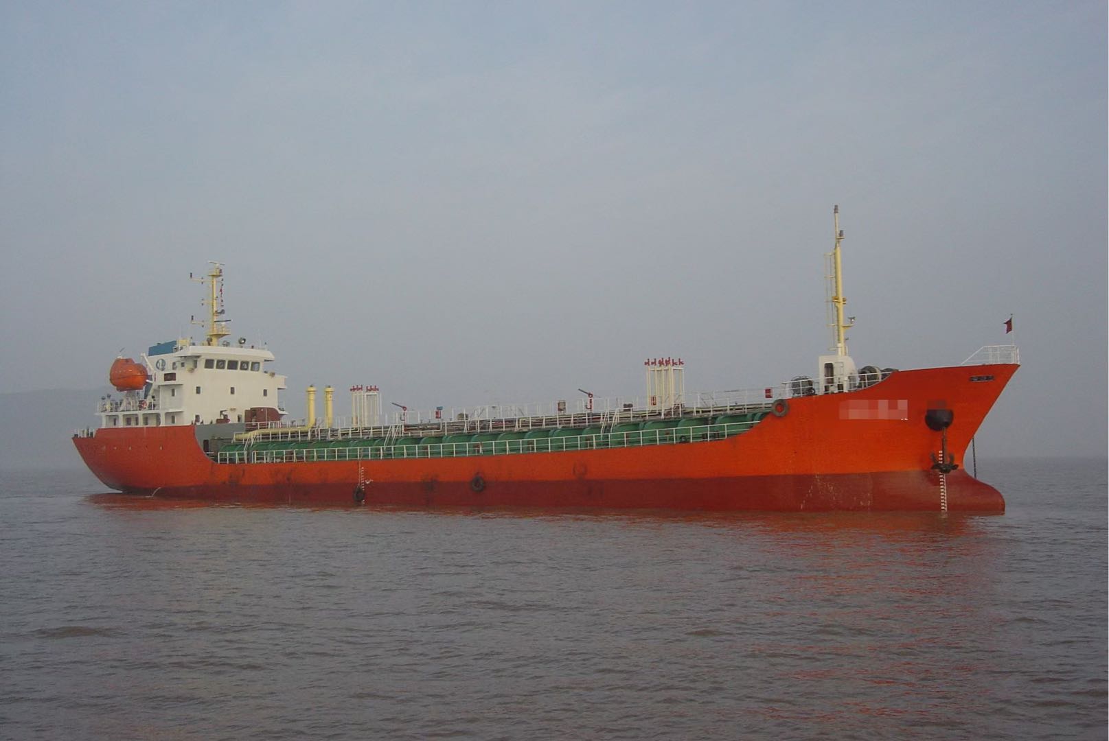 出售：3000吨化学品油船 建造年份：2008年 Sale: 3000 tons/chemical/oil tanker/2008 Made in China/CCS