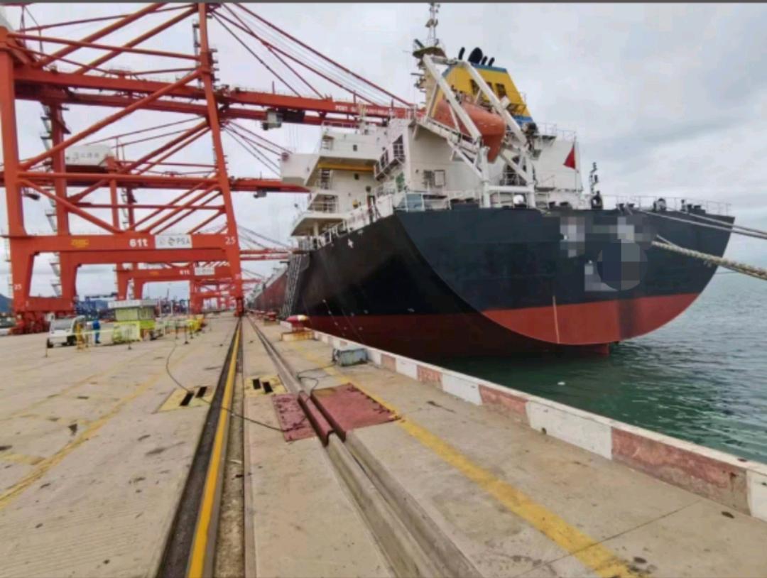 出售57000吨散货船Sale of 57 000 ton bulk carrier - 图片 2
