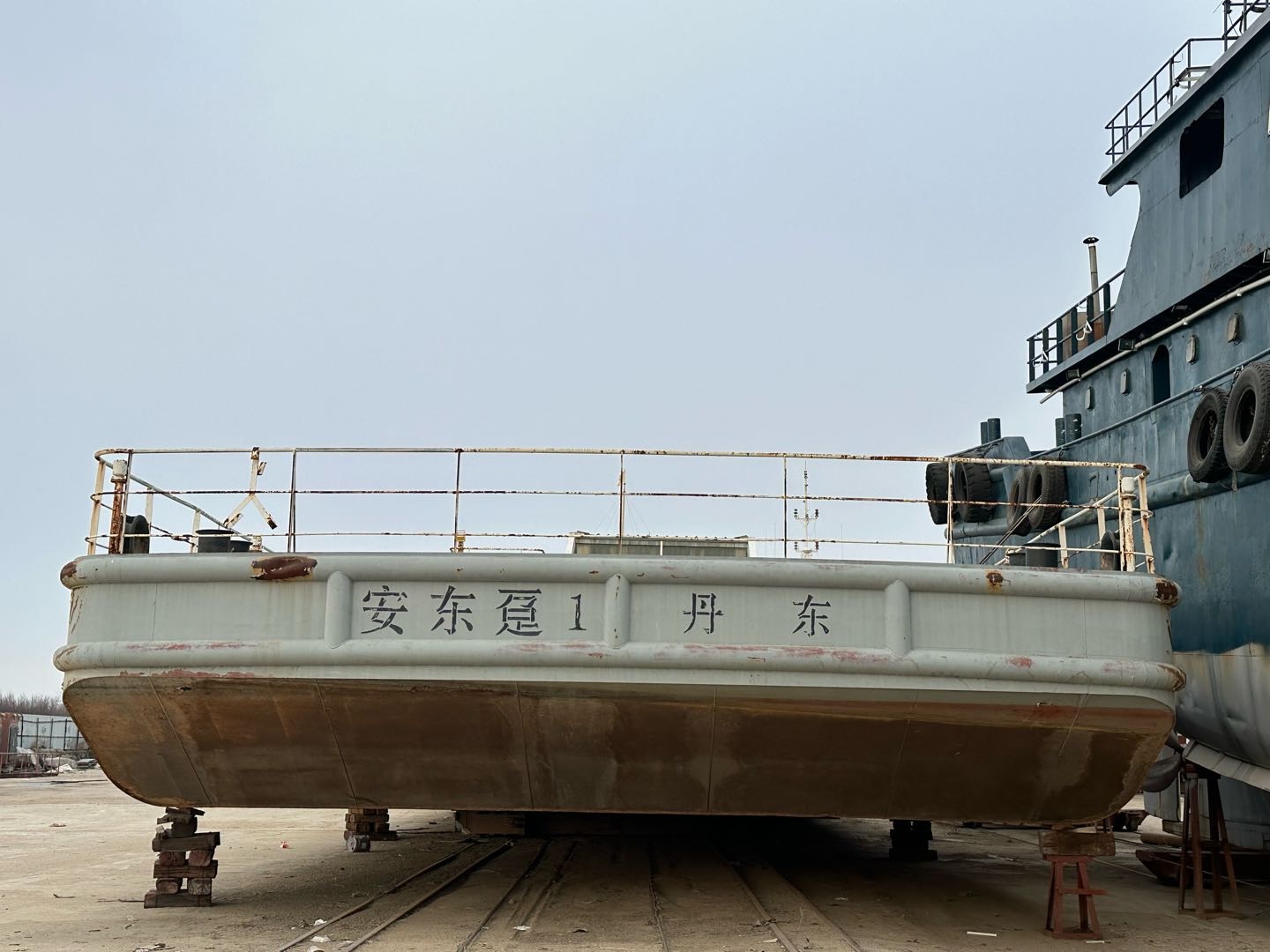 63米无动力趸船
