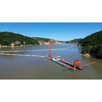 4000方双泵绞吸式挖泥船      设计挖深25米    输送距离可达5000米