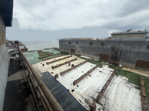 6500吨举力 沿海航区 浮船坞 国内CCS检验 出售2016年造图2
