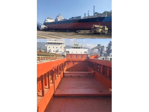 船舶出售  船型：日本建造杂货多用途船（舱内可装载18个标准大柜） 建造年份：1988年 建造地点：日本图2